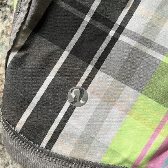 Lululemon Groovy Run Short - Picture 6 of 10